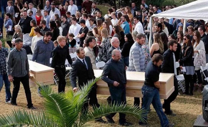 Cenaze törenine katılanlara silahlı saldırıda 9 kişi öldü