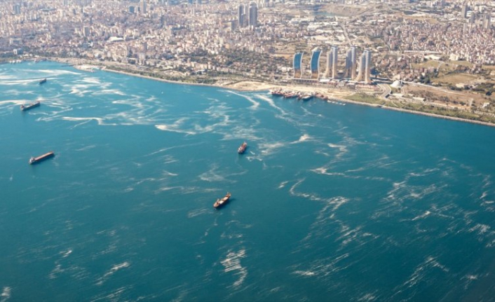 Marmara Denizi’ndeki müsilaj havadan böyle görüntülendi