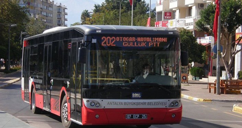 Antalya'da 5 bin liraya çalışacak otobüs şoförü bulunamıyor