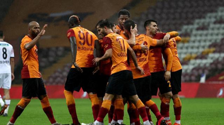 Galatasaray'da 3 isim kadro dışı kaldı!