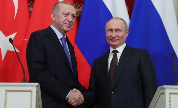 Erdoğan, Putin ile görüştü; Bir kez daha arabulucu olmayı teklif etti