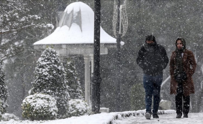 İstanbul'da AVM saatlerinde 'kar' değişikliği